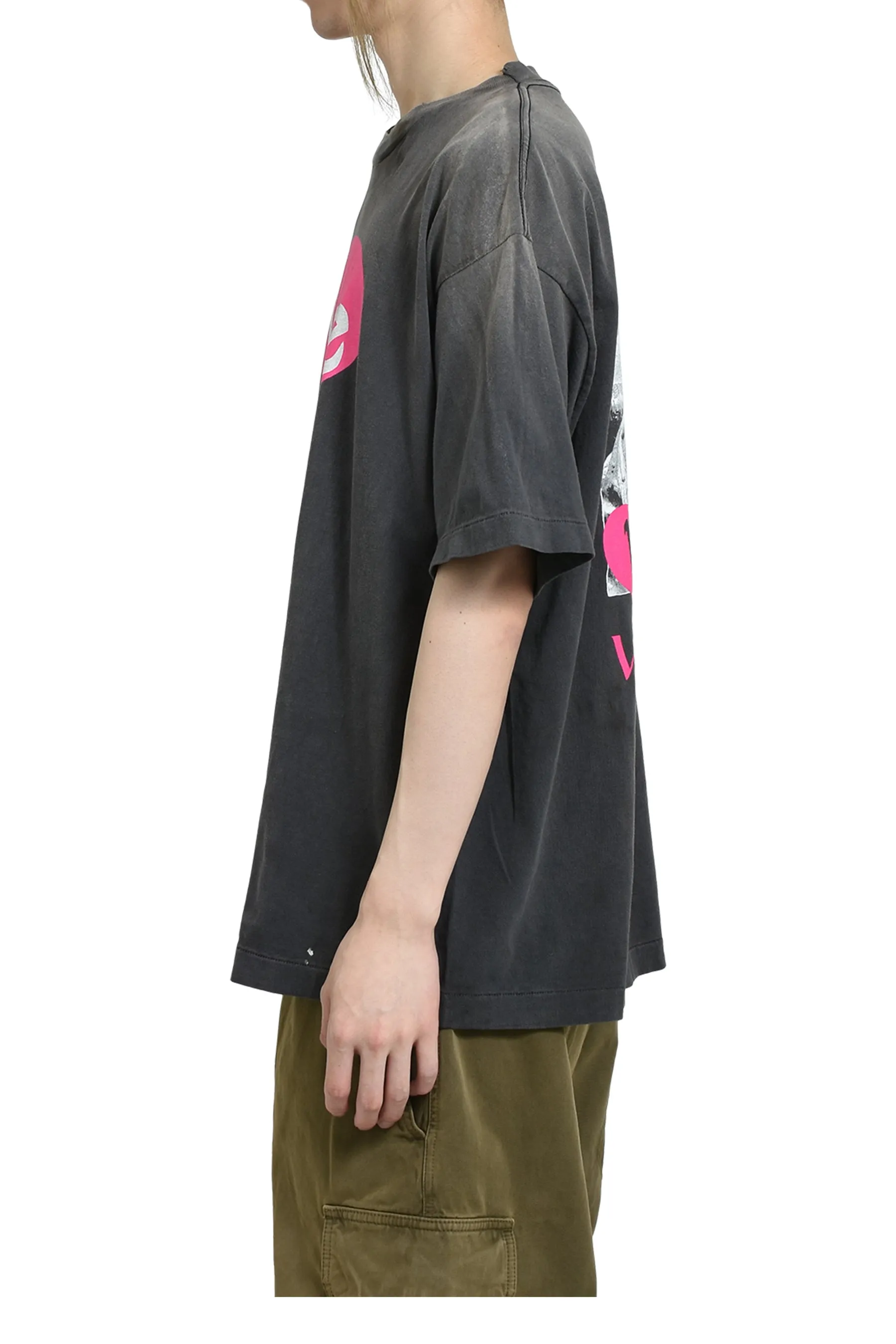 SAINT Mxxxxxx SS TEE/LOVE/BLK LOVE Pink Love Skull Distressed TEE Washed Black S-XL Cylindrical Fabric Ready-made Assute Dyeing Ma Liu Fading Washing Technology Top Printing Technology Handmade Graffiti Splashing Ink Correct Main Mark/Wash Mark/Anti-Counterfeiting Label Top Purchasing Level